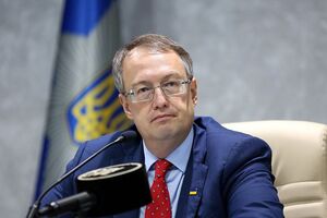 Геращенко: Одна група осіб вирішила залишити за собою право проводити місцеві вибори і створила так звану фейкову виборчу комісію