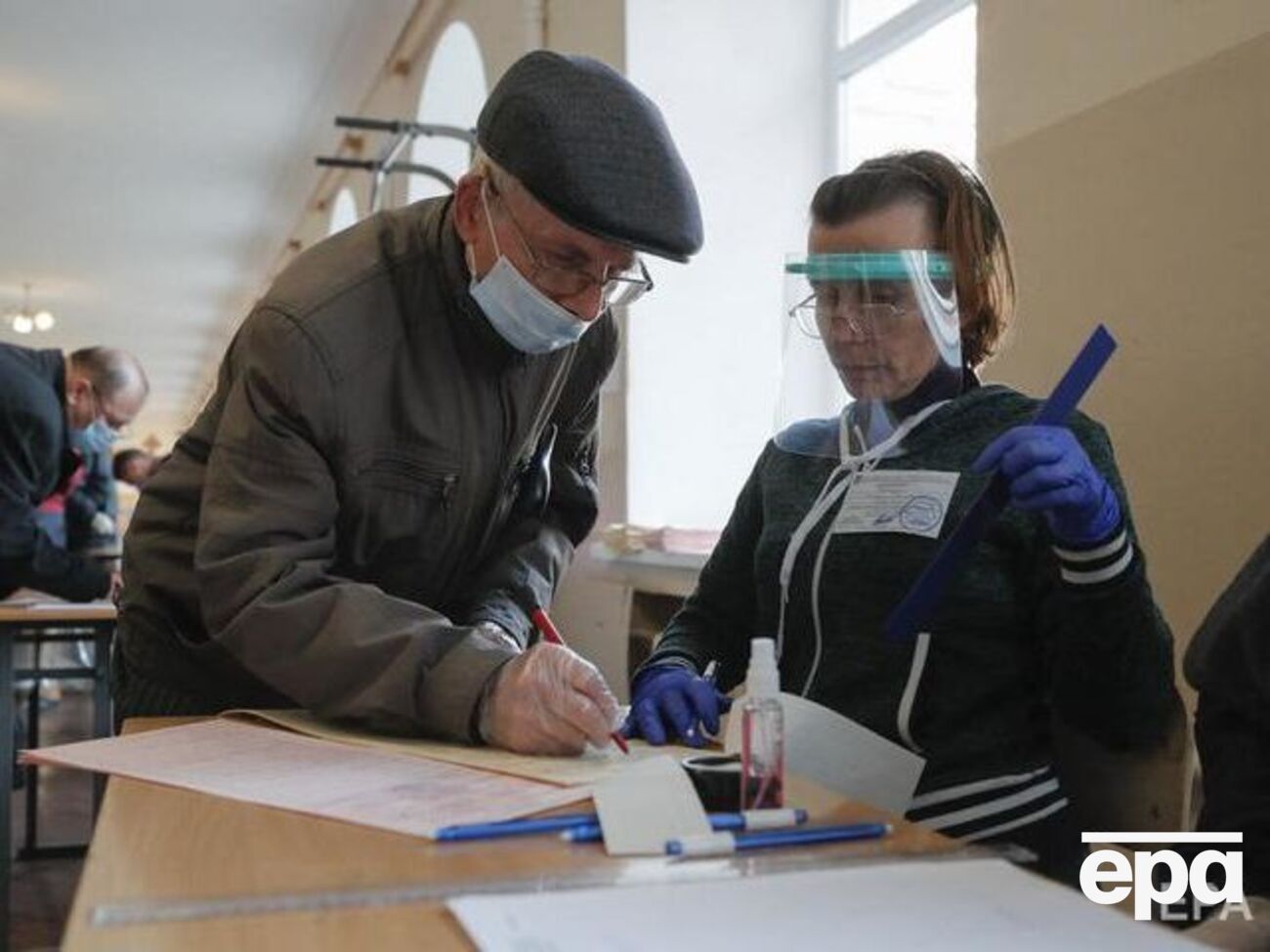 Местные выборы прошли в Украине 25 октября