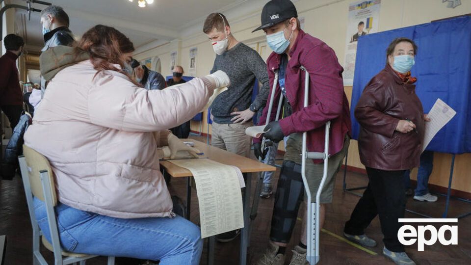 Местные выборы в Украине прошли 25 октября