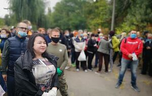 Криворучкина: Такое несовпадение позволяет нам сделать вывод, что местные власти используют традиционные схемы. Если человек научился воровать, то ему уже все равно, что разворовывать: местный бюджет или голоса избирателей