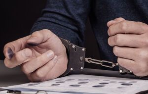 Поліцейського відправили під домашній арешт