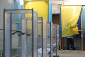 Партийцы зафиксировали случаи, когда количество бюллетеней в урнах существенно превышало количество получивших их избирателей