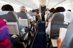 На борту літака було 13 жінок