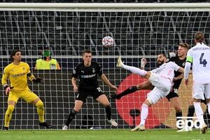 "Боруссия" (в темной форме) и "Реал" сыграли вничью