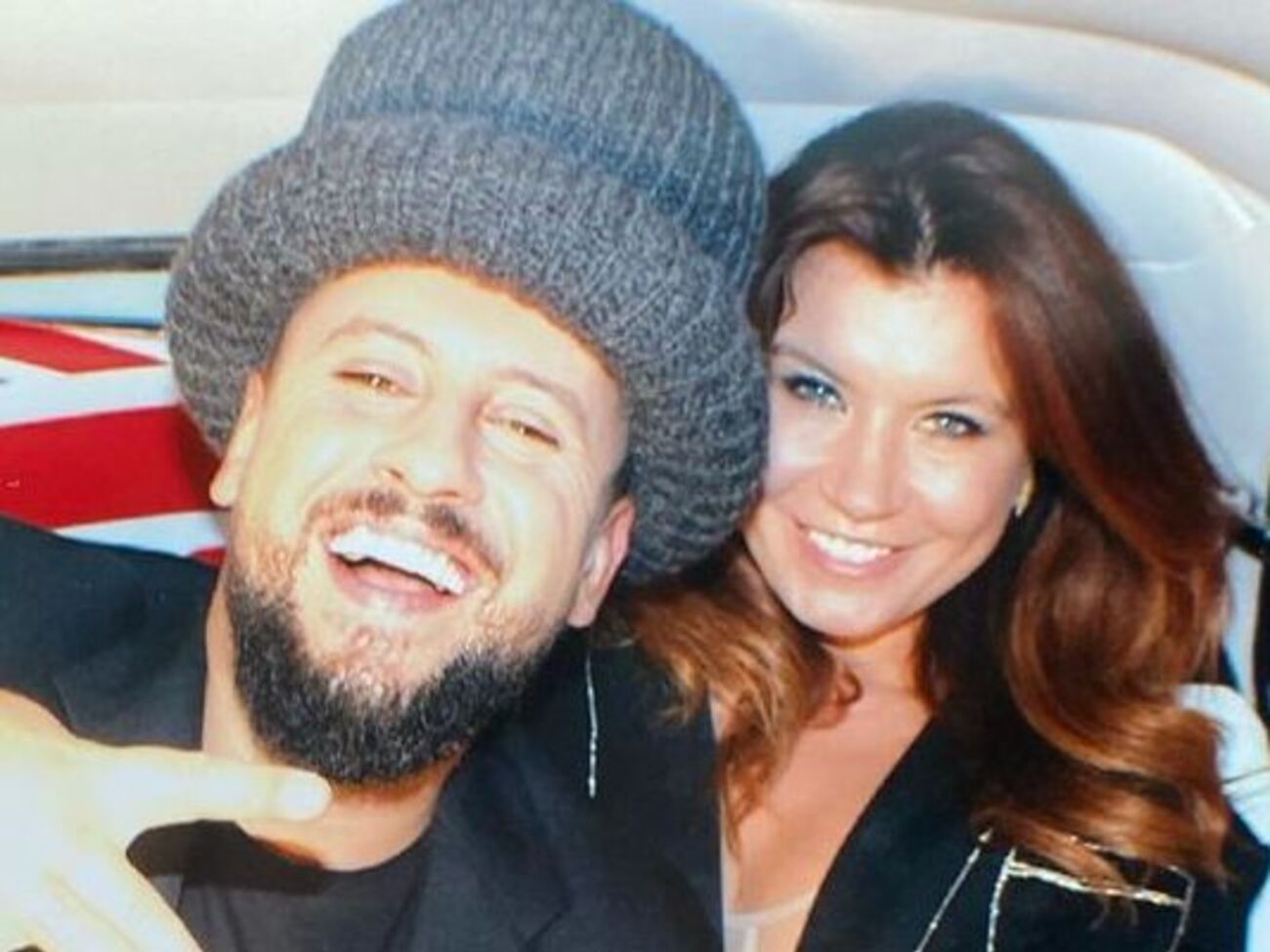 Жена Monatik Ирина является также его директором