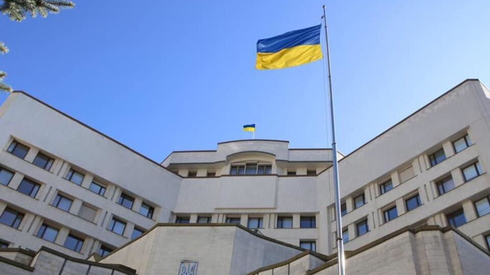 В своем заявлении судьи обращаются к президенту, спикеру Рады и премьер-министру