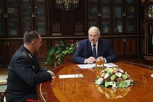Лукашенко отметил, что выбрал Кубракова (слева) "из десятка предложенных кандидатур"