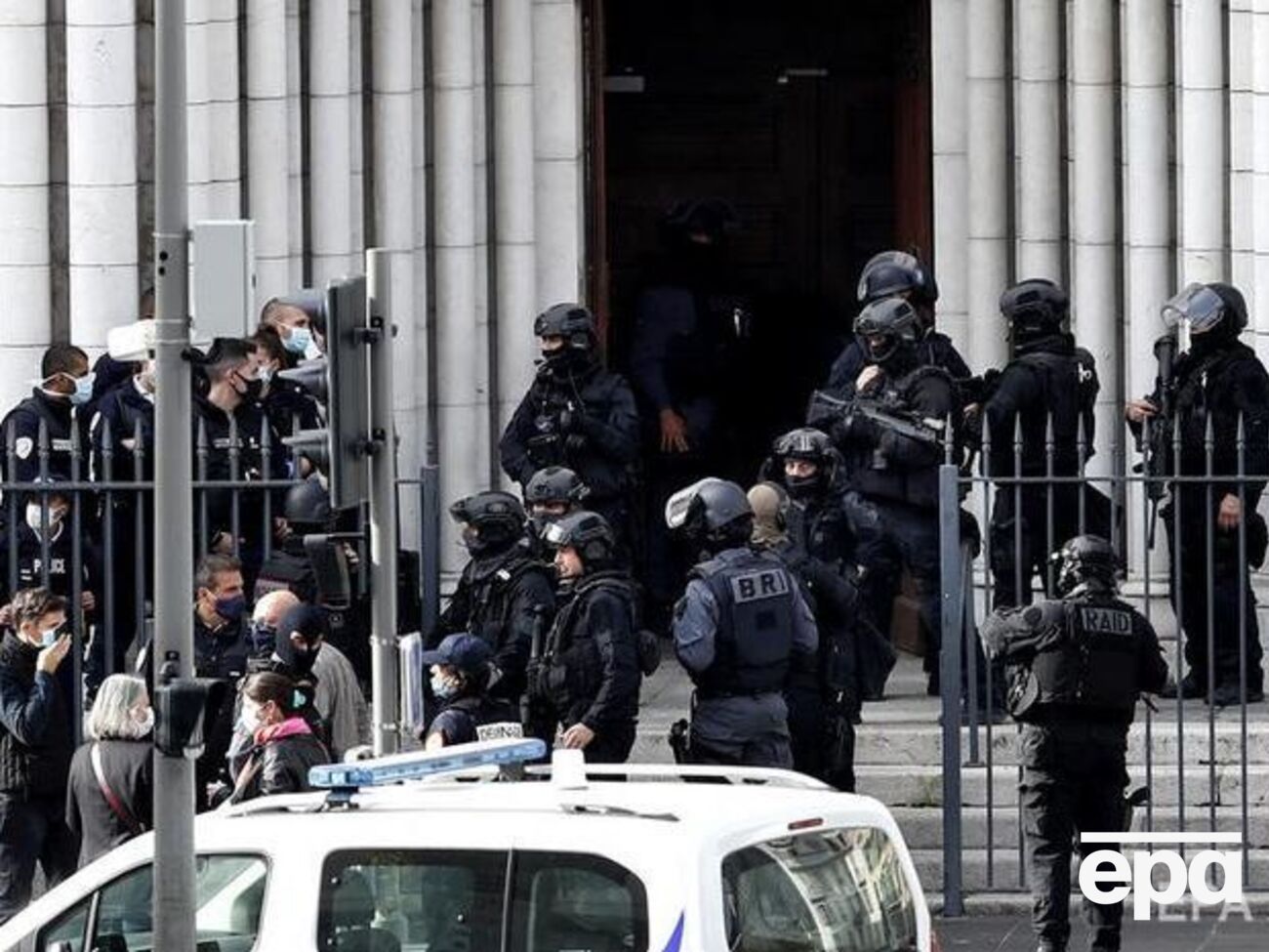 У Франції сьогодні сталося два напади, третьому вдалося запобігти