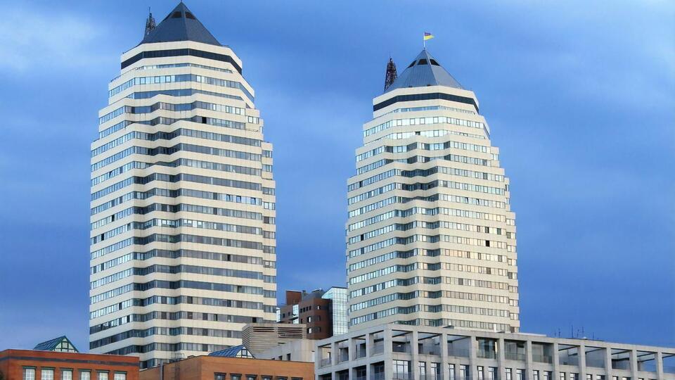 В Днепре на кресло мэра претендуют 17 человек