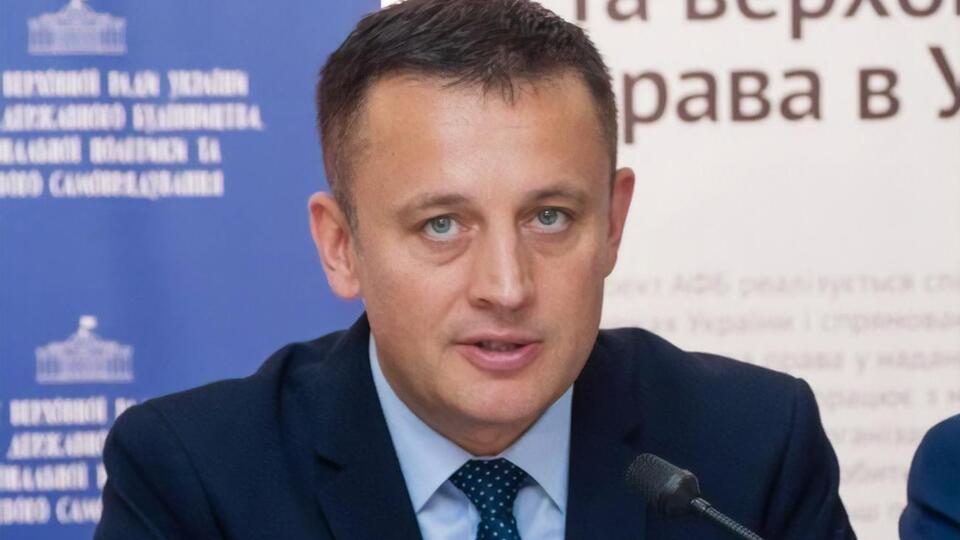 Кудлаенко: Необходимо принять решение и защитить учителей