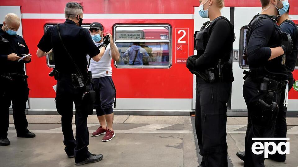 Полиция проводит спецоперацию на станции Кельн