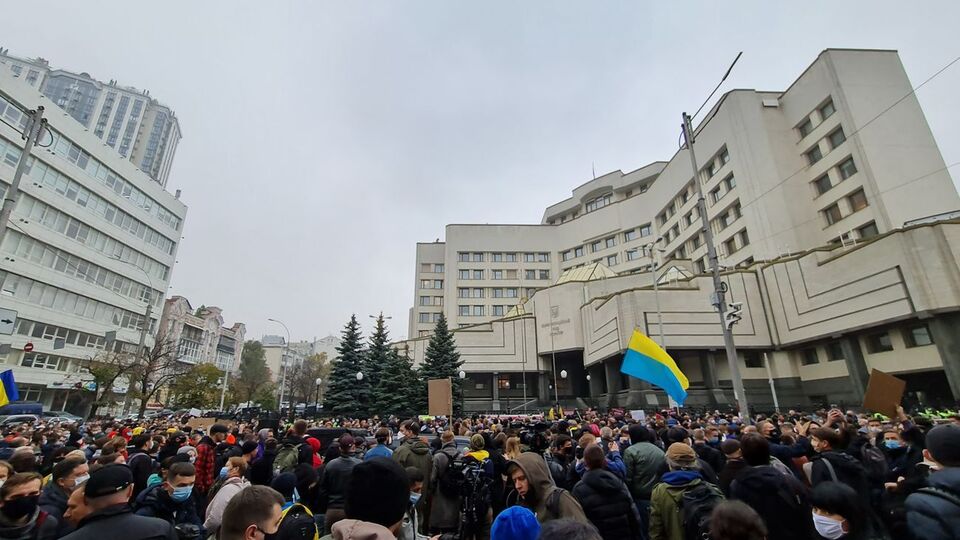 В акції взяло участь кілька сотень людей