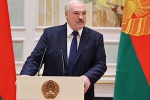 Лукашенко: Якщо хтось торкнеться військовослужбовця, він має піти звідти щонайменше без рук