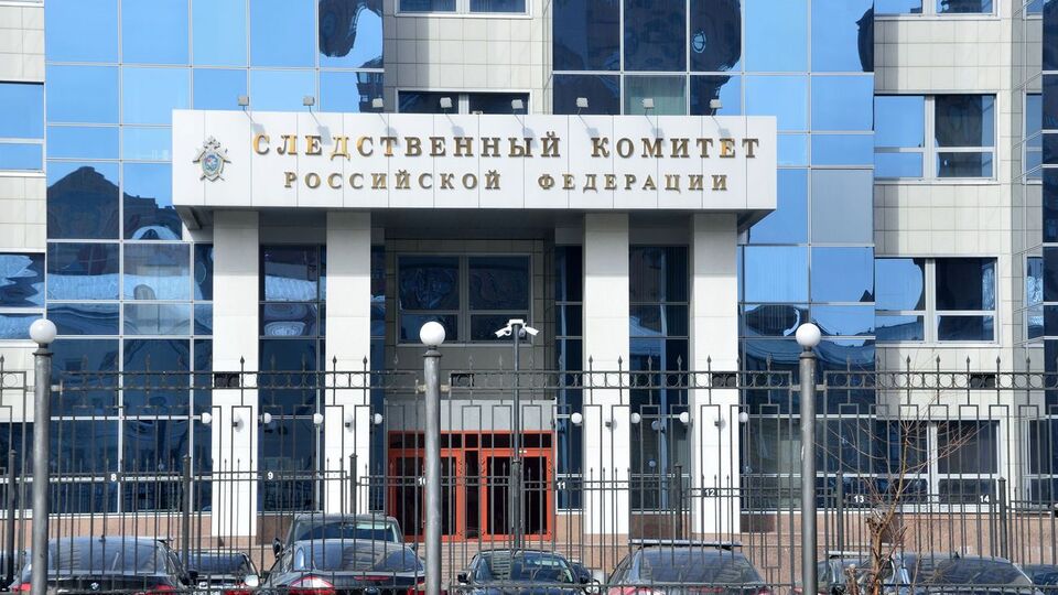 У Слідкомі РФ підкреслили, що перед тим, як відкрити вогонь на ураження, поліцейський зробив кілька попереджувальних пострілів