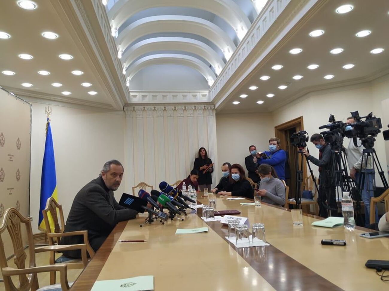 Слиденко: Реестры закрывать не надо было. И проверять местных депутатов тоже можно