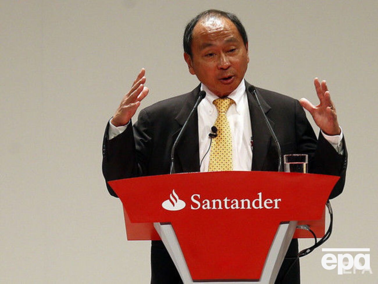 Фукуяма: Руководители государства, которые не воспринимают пандемию всерьез, &ndash; это настоящая катастрофа для общества