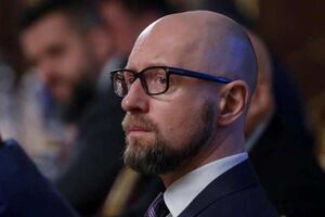 Яценюк: КСУ накрив гробовою плитою всю антикорупційну реформу
