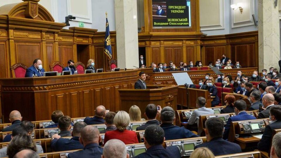 В "Слуге народа" назвали три варианта выхода из конституционного кризиса