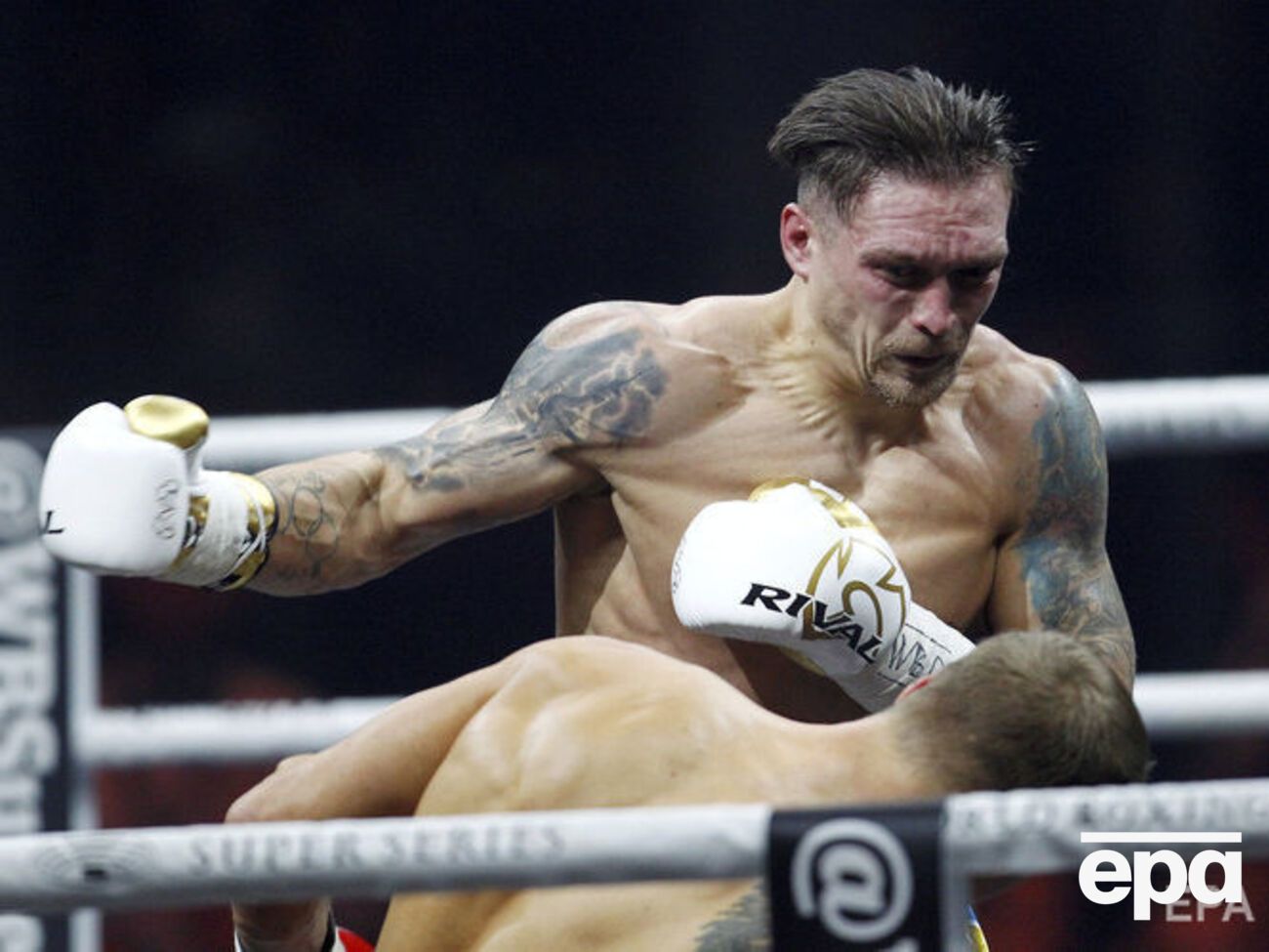 Усик выиграл по очкам