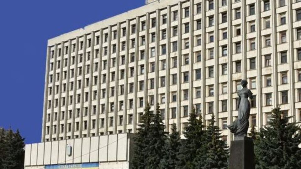 Центризбирком уже признал Андрея Апанасенко кандидатом, победившим по итогам выборов на пост сельского головы Каролино-Бугазской ОТО