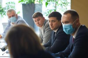 Зеленський: Питання, яке піднімається, – це застрахувати всіх