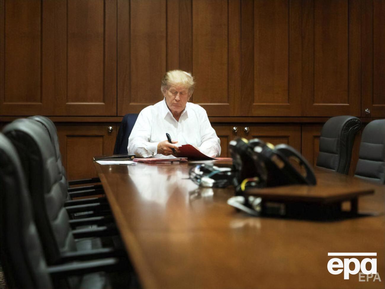 Трампу начали давать дексаметазон после того, как уровень кислорода в его организме упал до 93%