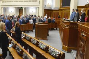 Від початку пандемії COVID-19 підтвердили у 46 народних депутатів України