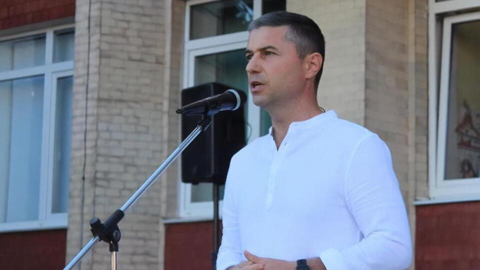 Цебрий: Почувствовал слабость, померил температуру – 38,5, потерял обоняние