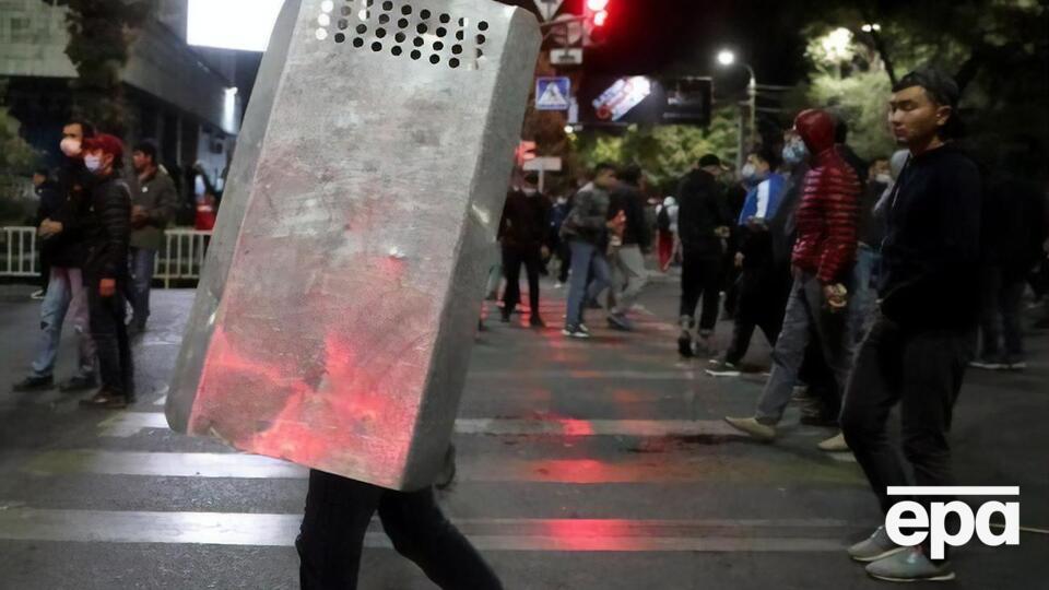 Протесты в Кыргызстане начались после выборов