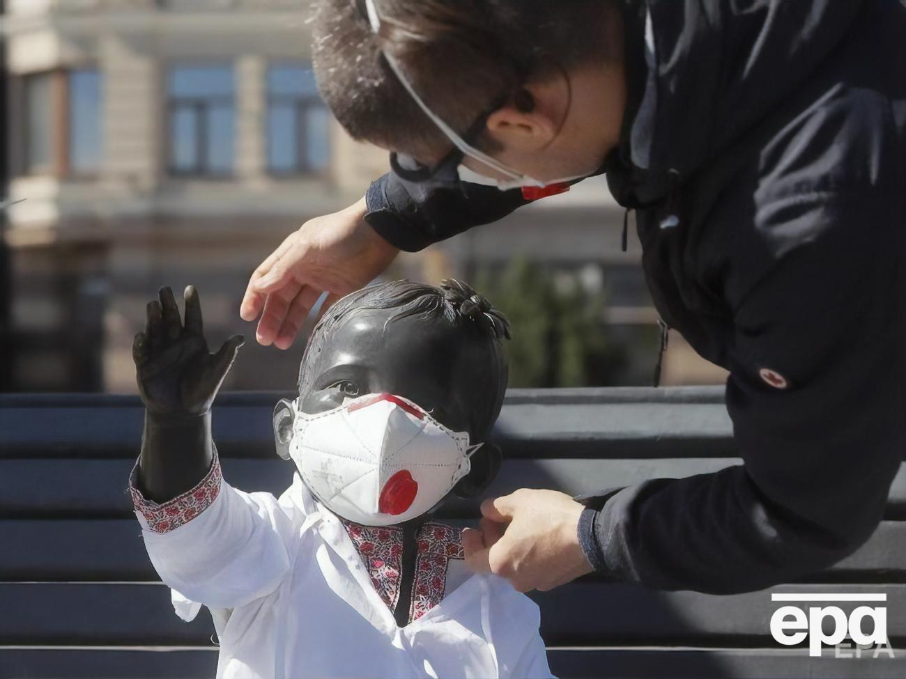 От коронавируса в Украине умерло более 4,5 тыс. человек