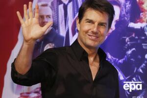 Круз поприветствовал поклонников взмахом руки