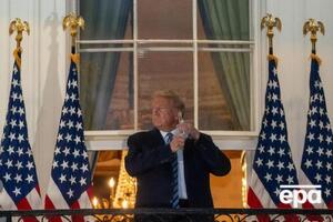 Сегодня Трамп вернулся из больницы, где лечился от COVID-19