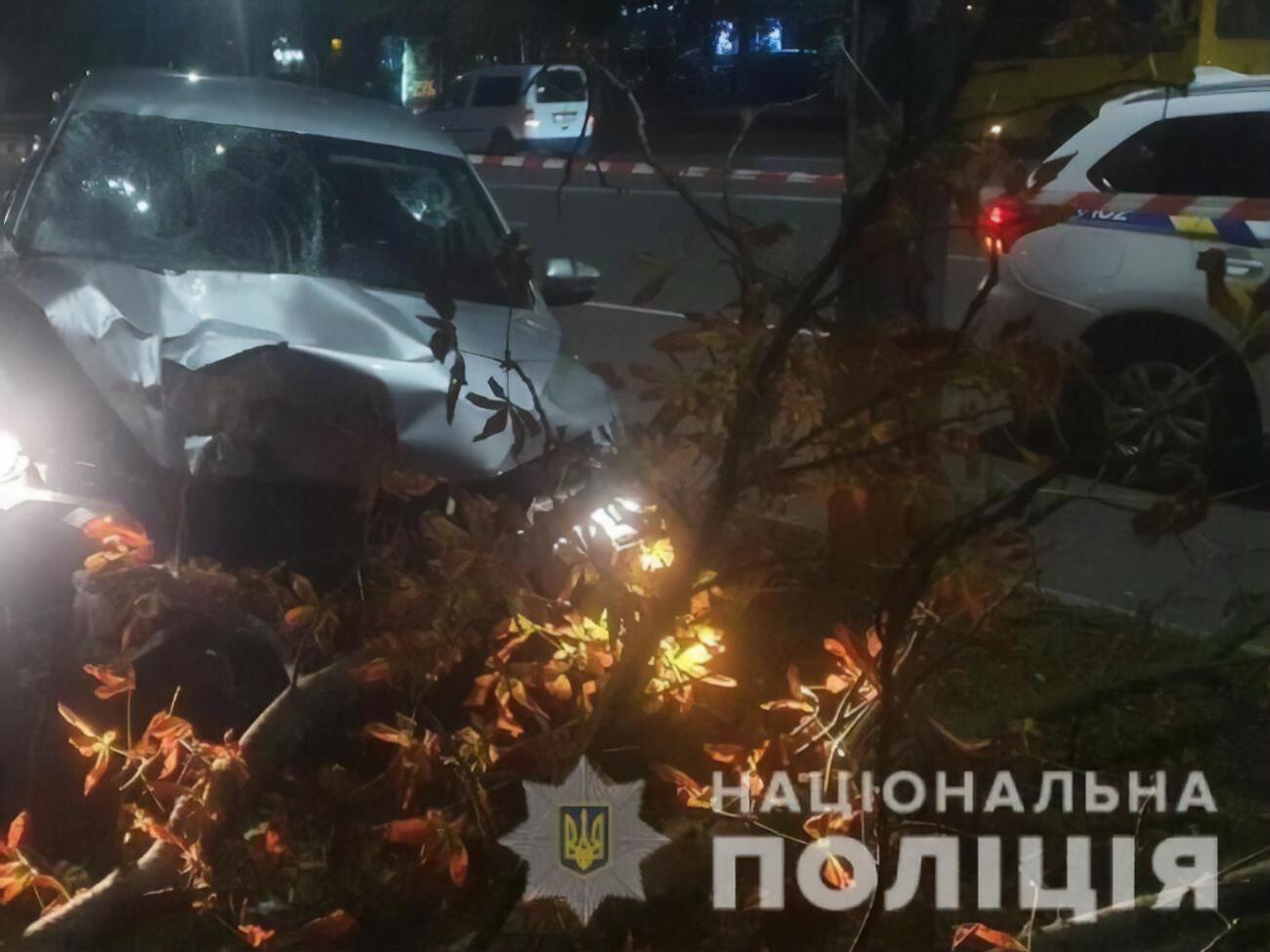 Автомобіль збив матір і доньку, які йшли пішохідним переходом