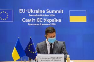 Зеленский отметил, что на саммите стороны подробно обсудили регулярные нарушения прав человека в Крыму