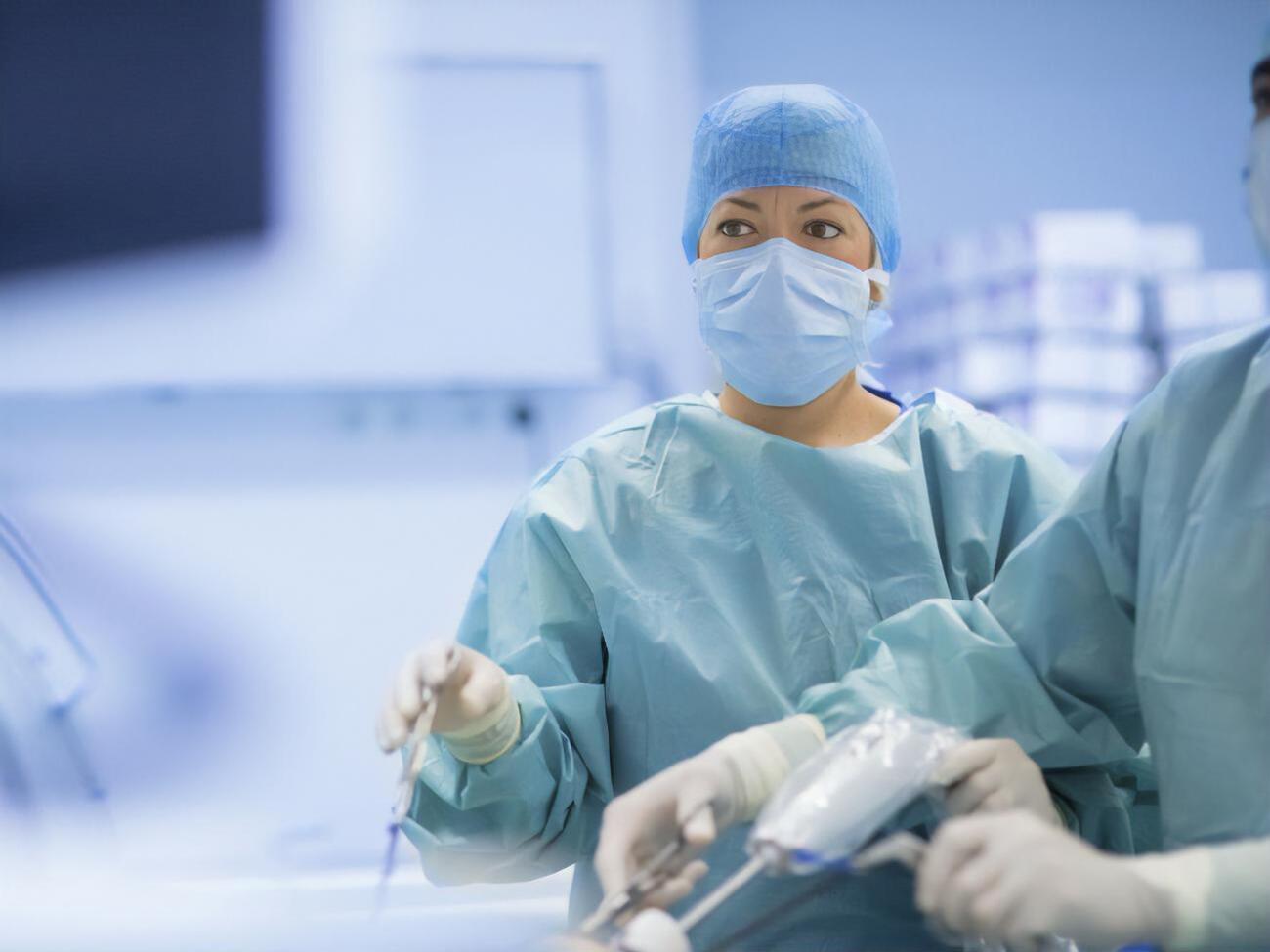 Франція введе кримінальну відповідальність за примусові перевірки на незайманість