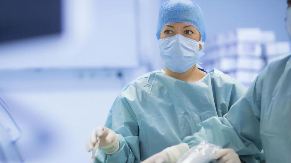 Франція введе кримінальну відповідальність за примусові перевірки на незайманість