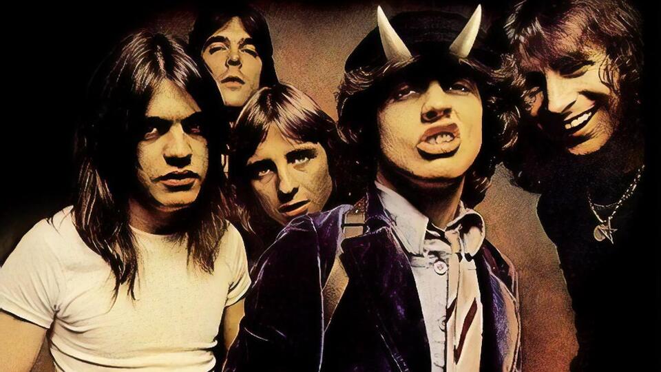 Композиція Shot In The Dark увійде в альбом PWR/UP, реліз якого заплановано на 13 листопада 2020 року