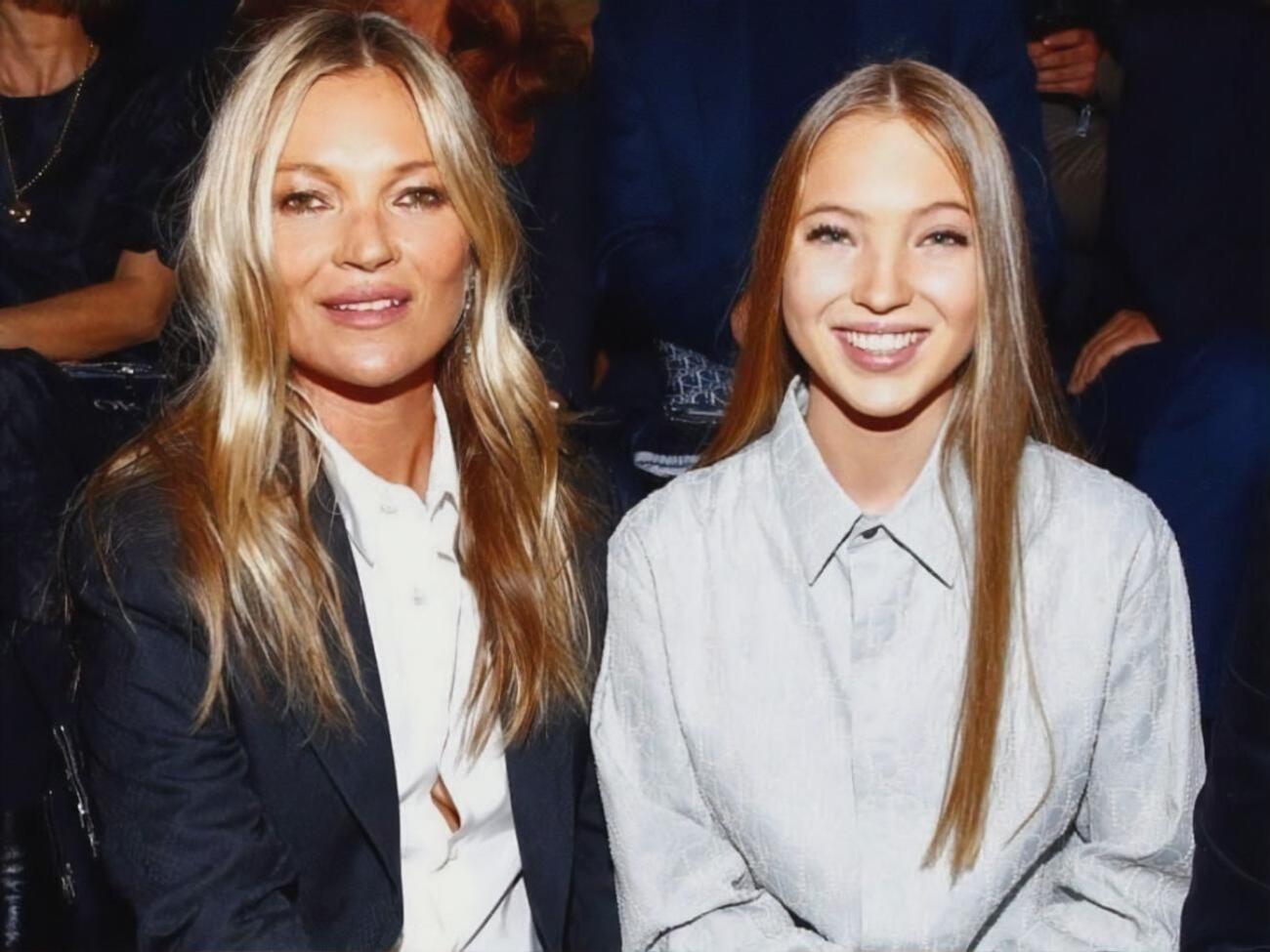 Дочь Мосс дефилировала на показе новой коллекции Miu Miu