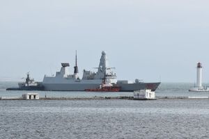 Эсминец останется в Одессе до 12 октября