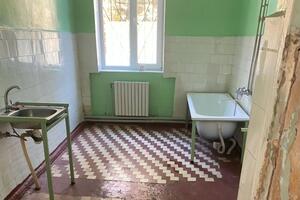 Третье инфекционное отделение Областного центра лечения инфекционных заболеваний запретили ремонтировать, заявил политик