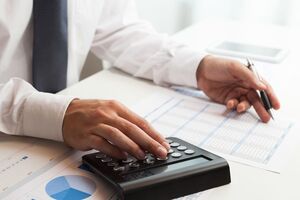 Сегодняшняя ситуация создает эффект "теплой ванны" и мешает микробизнесу перерасти в средний бизнес, считают авторы исследования