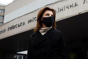 Марина Порошенко: Врачей не хватает, потому что они или болеют, или увольняются из-за высоких рисков и низкой оплаты труда