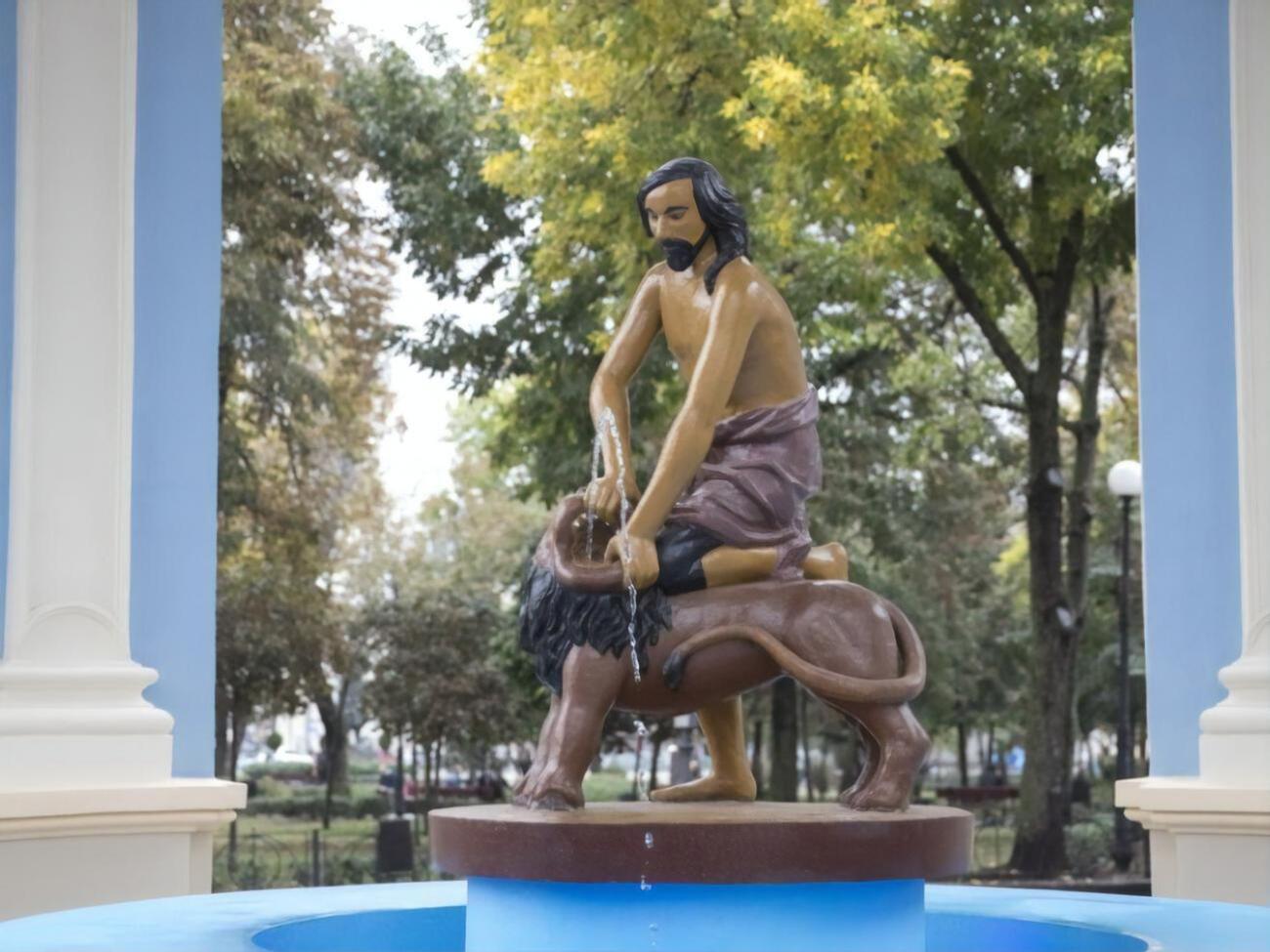 Фонтану более 270 лет