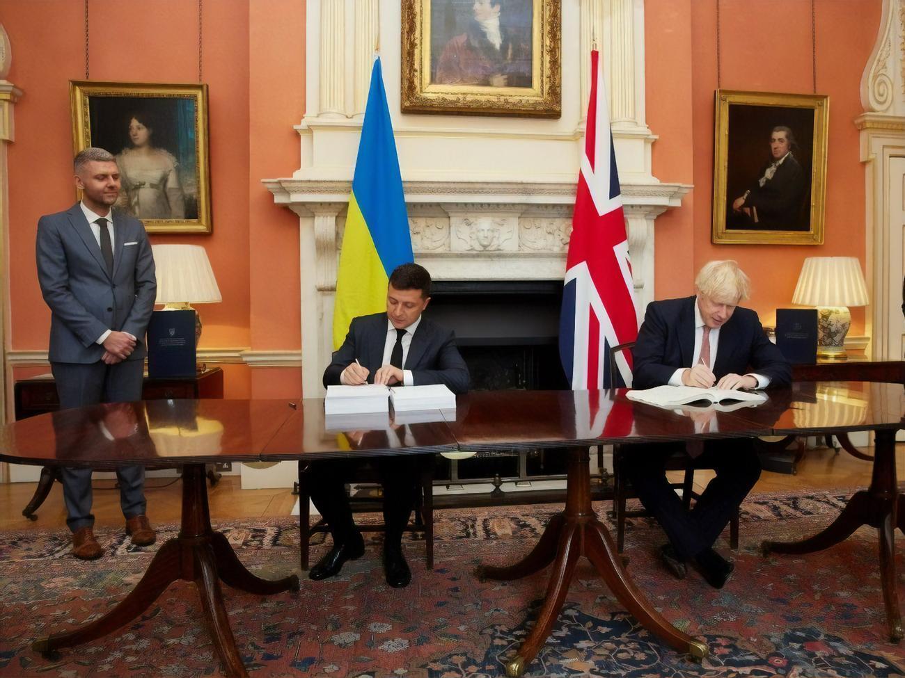 Україна і Великобританія підписали угоду про політичну співпрацю, вільну торгівлю і стратегічне партнерство