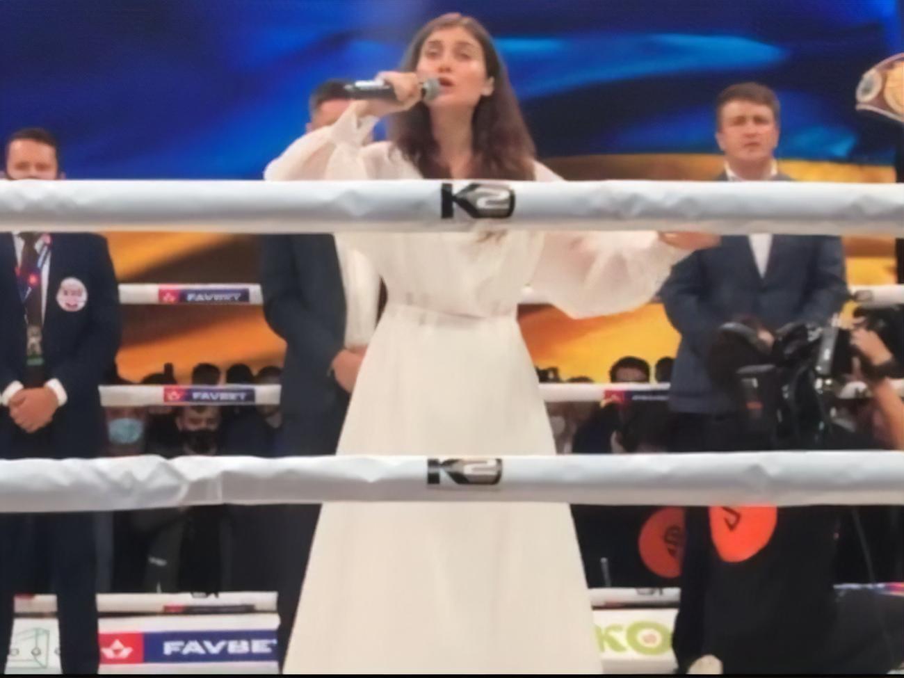 Jerry Heil: Это другое. Это не концерт