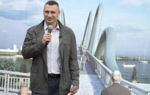 Виталий Кличко: Важно, что пешеходный мост не будет мешать проходу маломерных судов в залив Оболонь