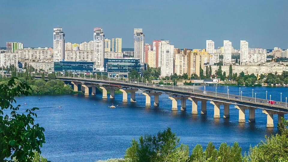 Міст Патона побудований в 1953 році