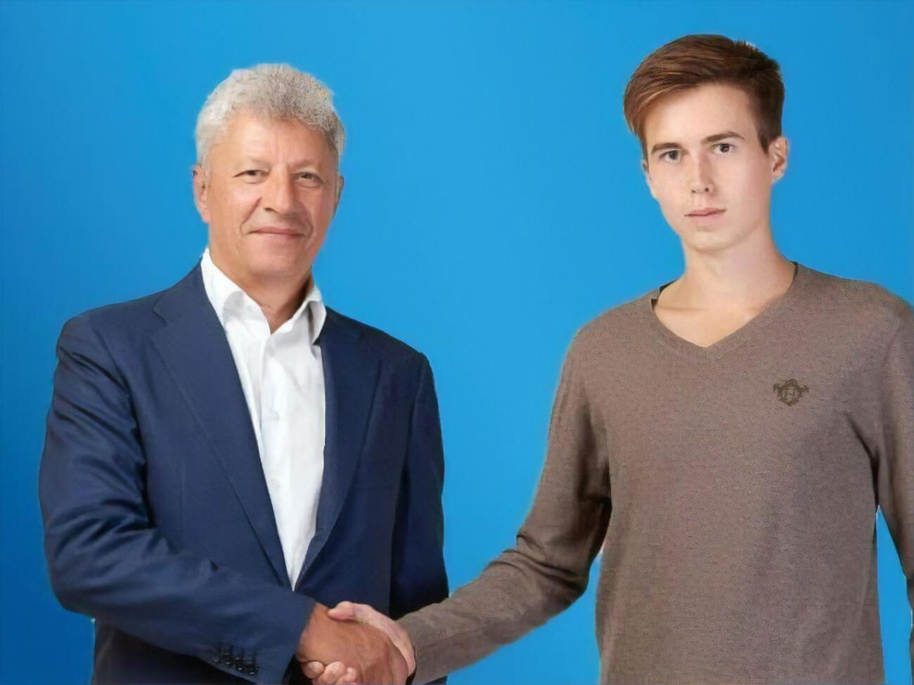 Солод (справа) вместе с еще 14 представителями ОПЗЖ попал в Краматорский горсовет