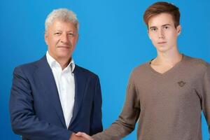 Солод (справа) вместе с еще 14 представителями ОПЗЖ попал в Краматорский горсовет