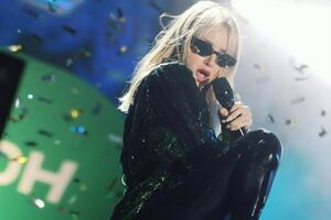 Loboda: Дивись, читай. Відсьогодні